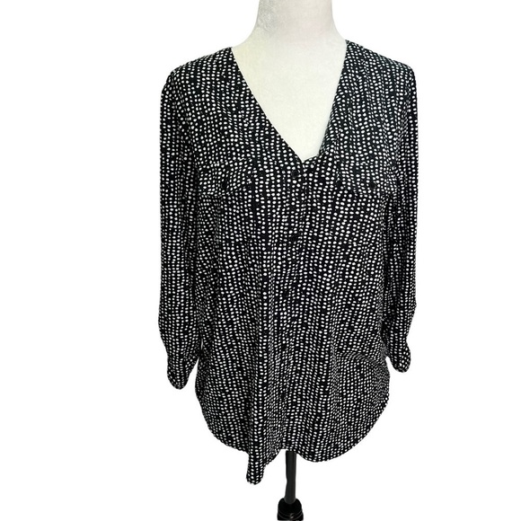 VERVE Ami🖤Black Dot Collarless V-Neck Blouse Top Size M - Picture 1 of 8